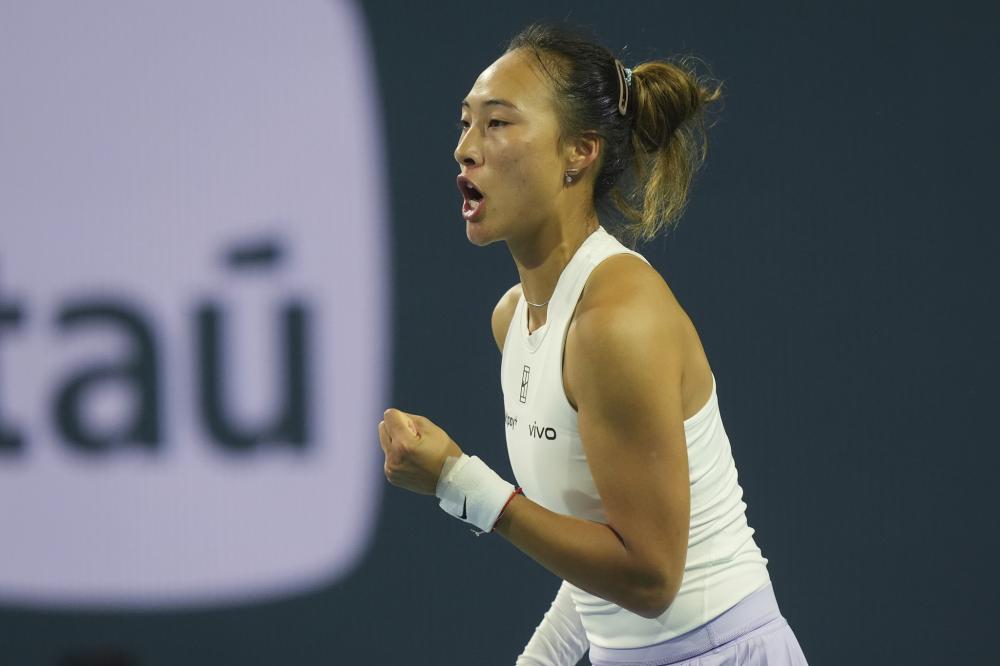 熊本深红vs甲府风林首发：田中雄大、神代庆人先发